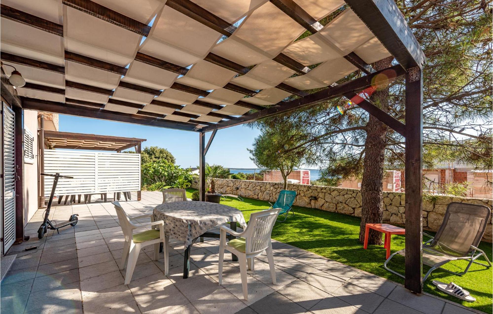 Nice Apartment In Mandre With Wifi מראה חיצוני תמונה